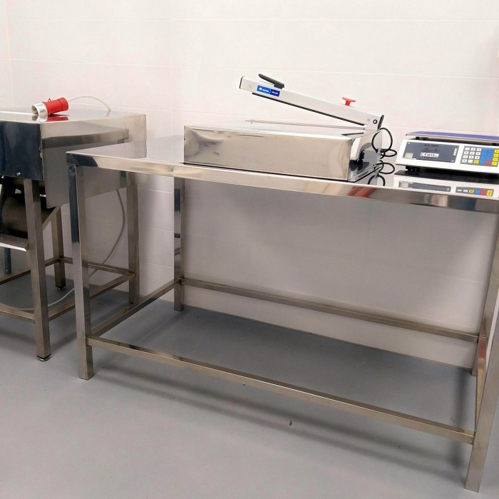 Linie pentru turtă proteică Preţ